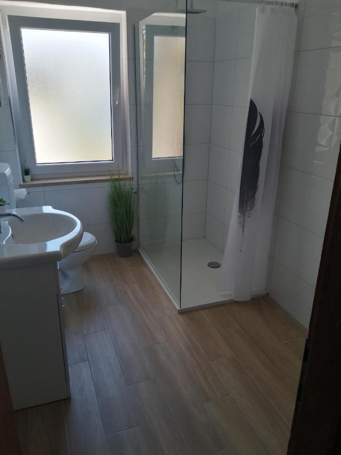 Villa Salvia Rooms And Apartments Ровінь Екстер'єр фото