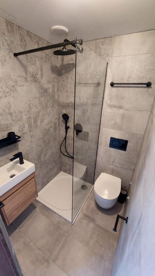 Villa Salvia Rooms And Apartments Ровінь Екстер'єр фото