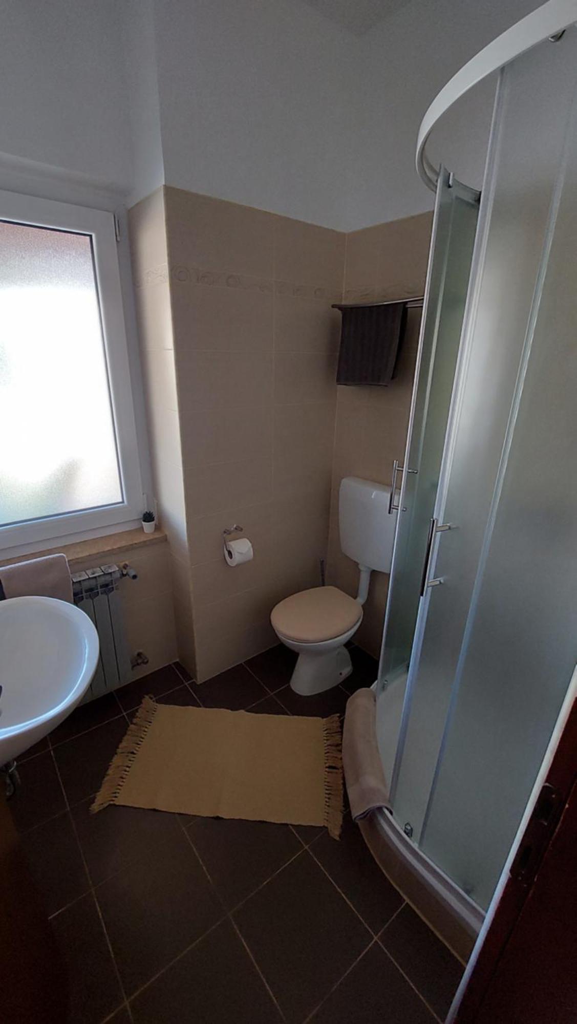 Villa Salvia Rooms And Apartments Ровінь Екстер'єр фото